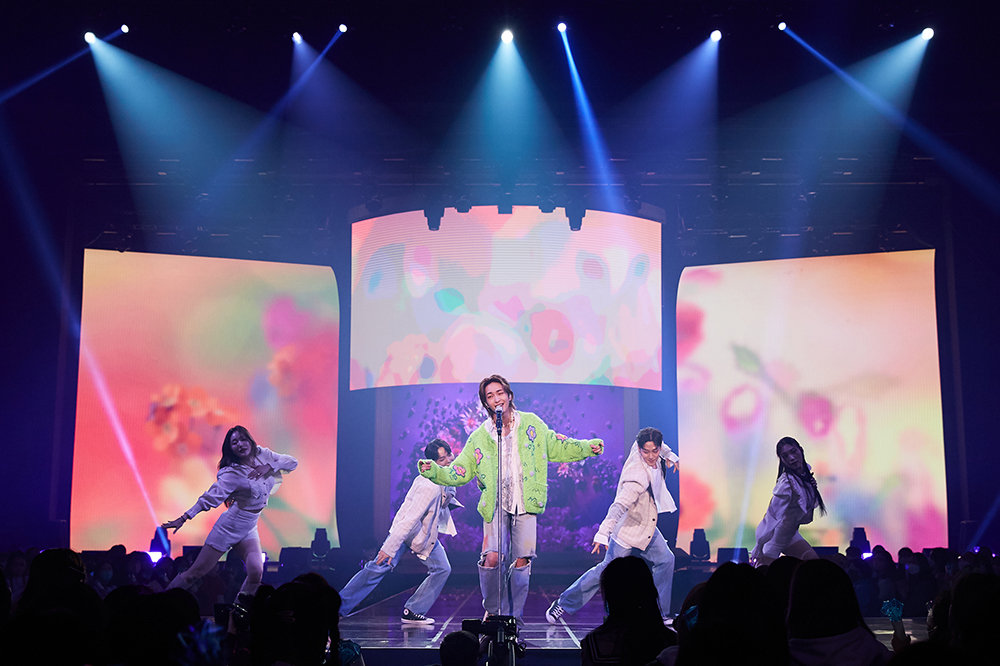 SHINee成员温流首次个人演唱会“O-NEW-NOTE”盛况空前