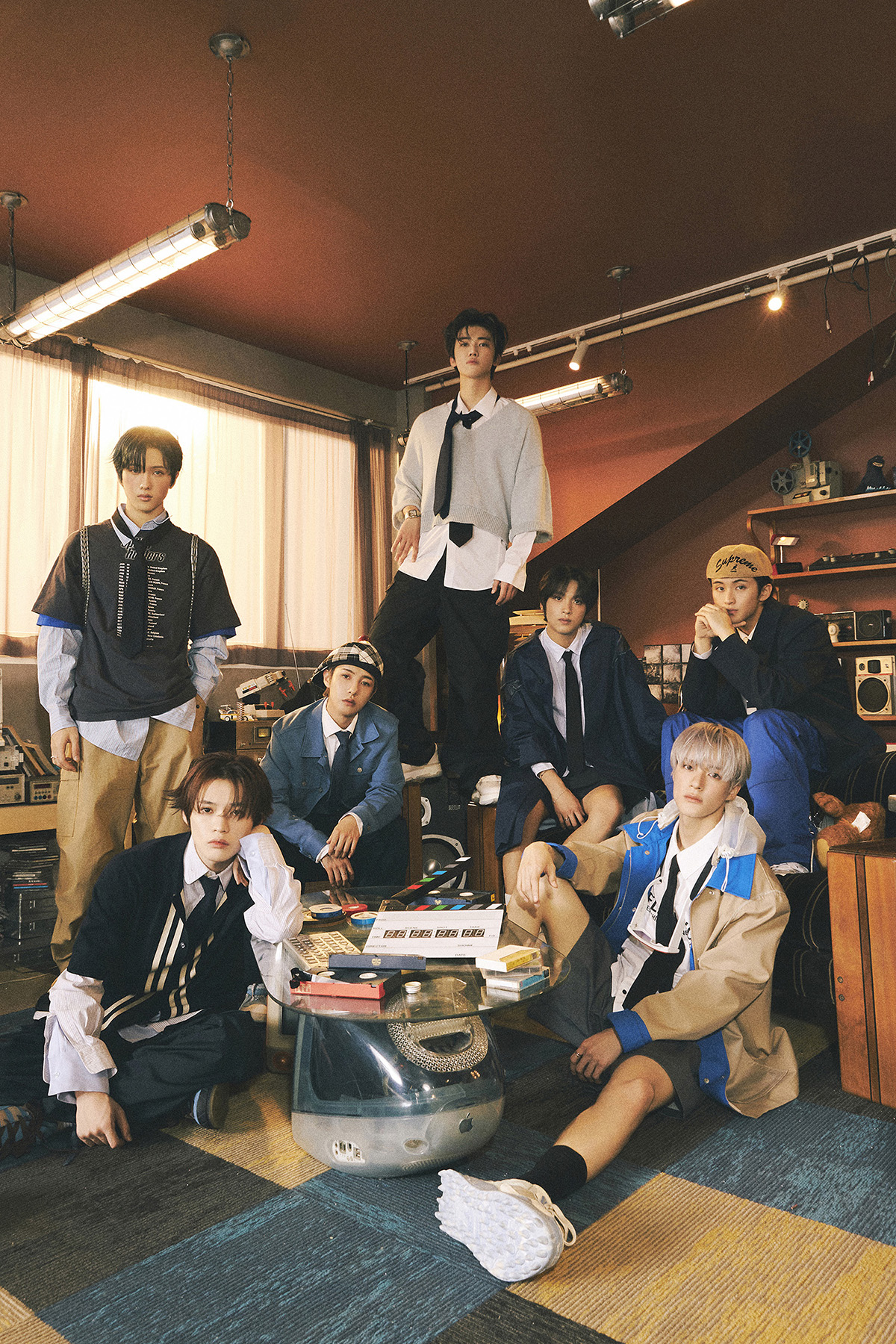 SM新男团RIIZE出道倒计时3天，新曲《Get A Guitar》MV预告片公开