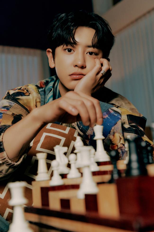 CHANYEOL个人歌曲《Good Enough》将于今天下午5点公开音源与MV