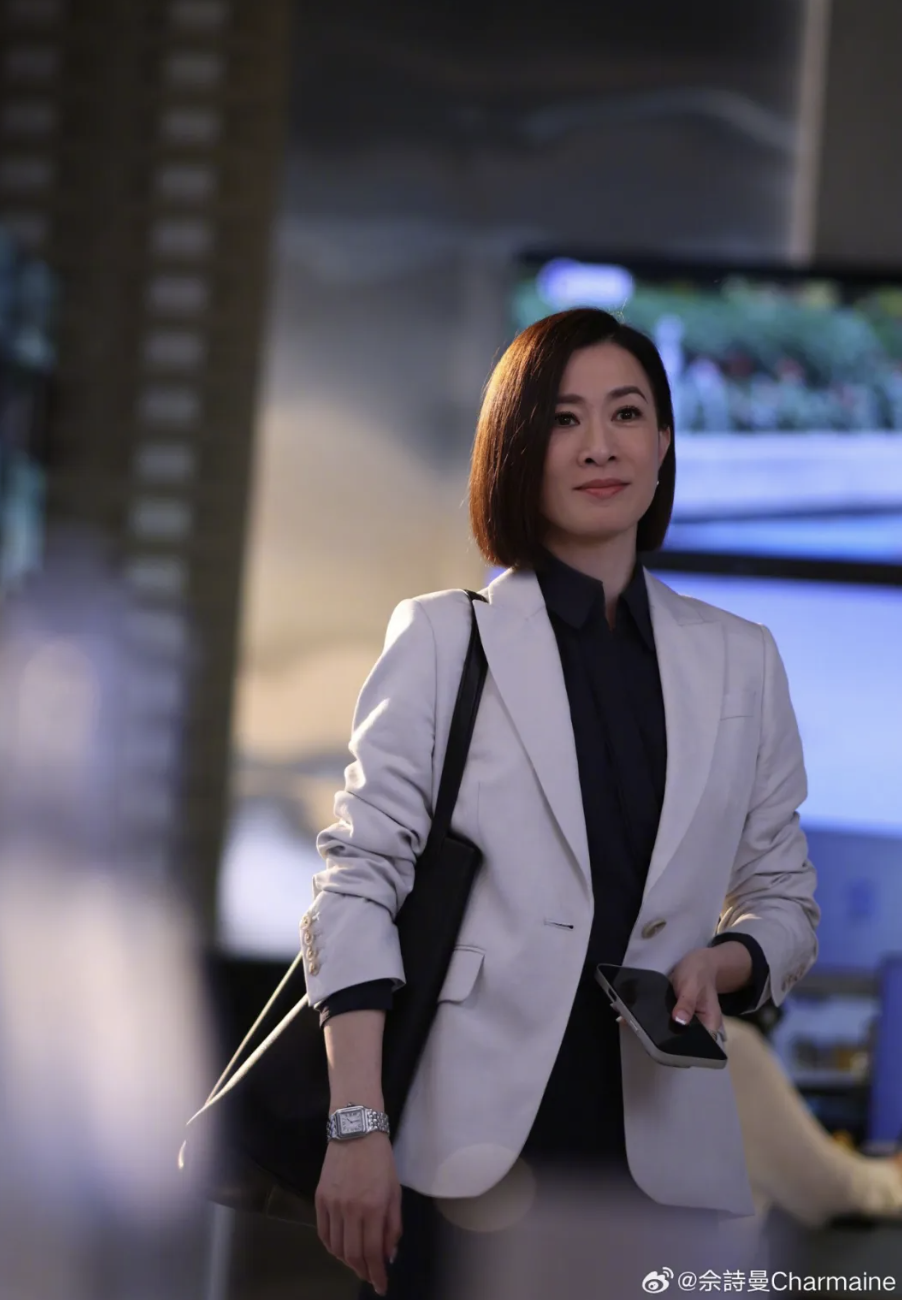 演员佘诗曼公布遗嘱细节